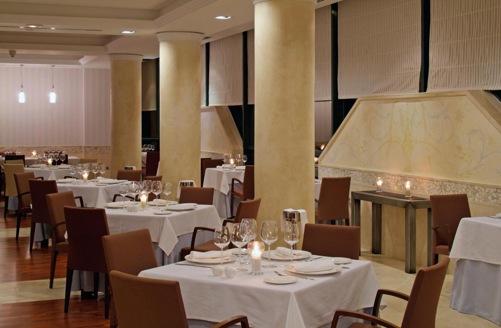Sh Villa Gadea Алтеа Екстериор снимка The restaurant