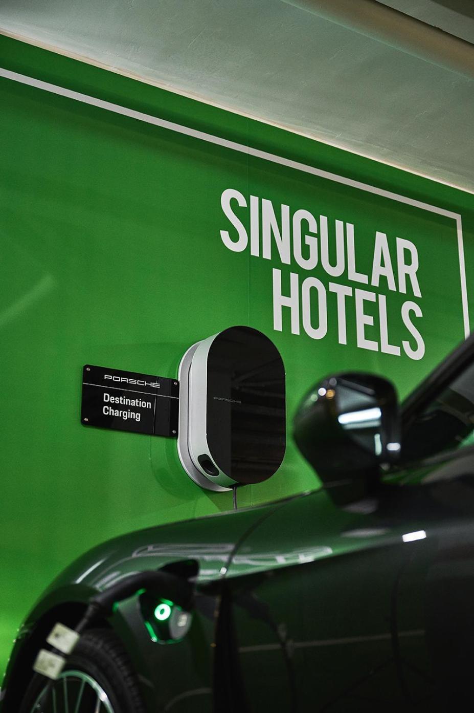 Sh Villa Gadea Алтеа Екстериор снимка Porsche Destination Charging